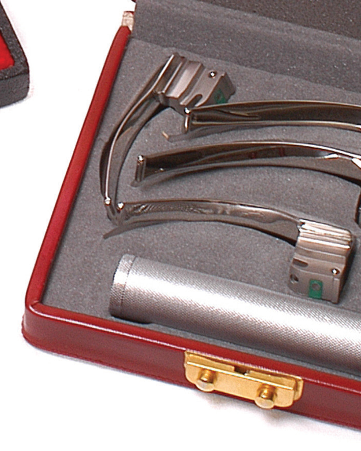 Fibre Optic Laryngoscope Set of 5: Macintosh 1-4 & Medium Handle, Hard Case