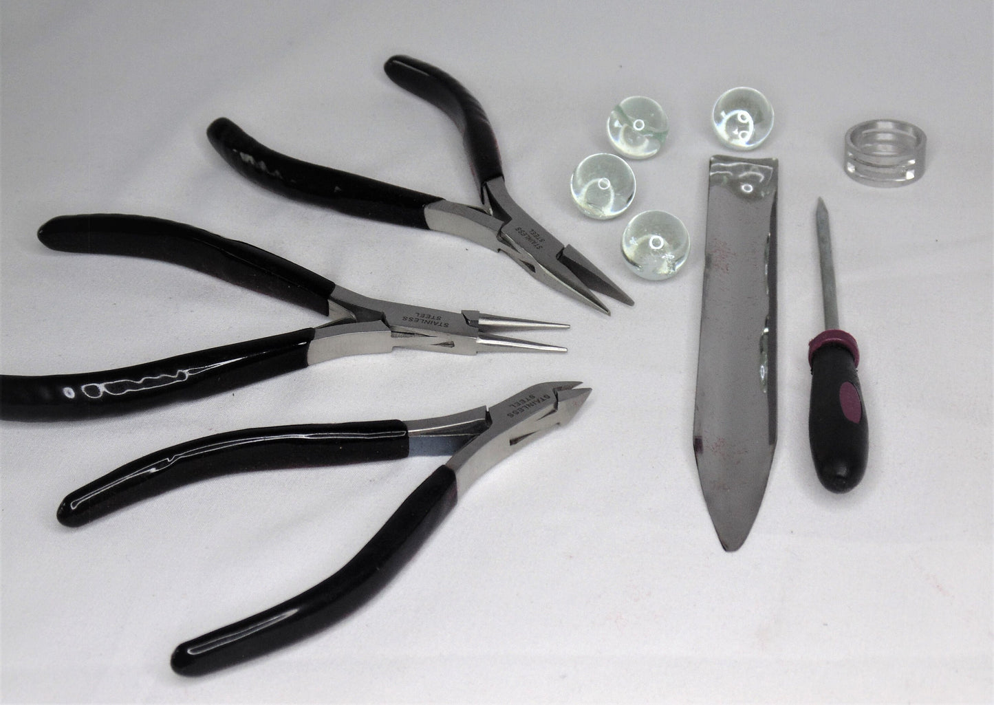 Beading Tool set of 5 in Zipper Case (from USA)