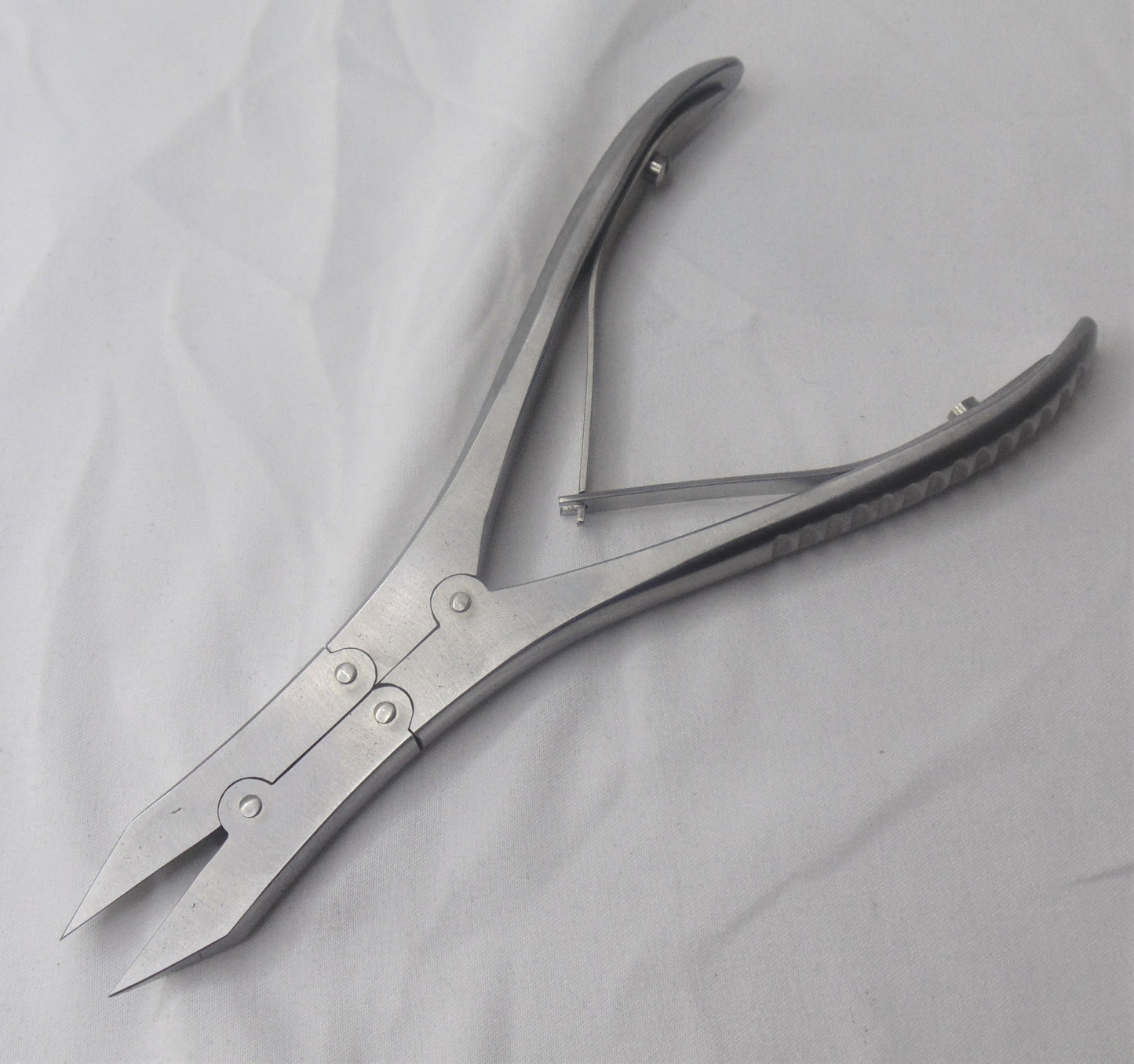 Double Action Cutter 6"