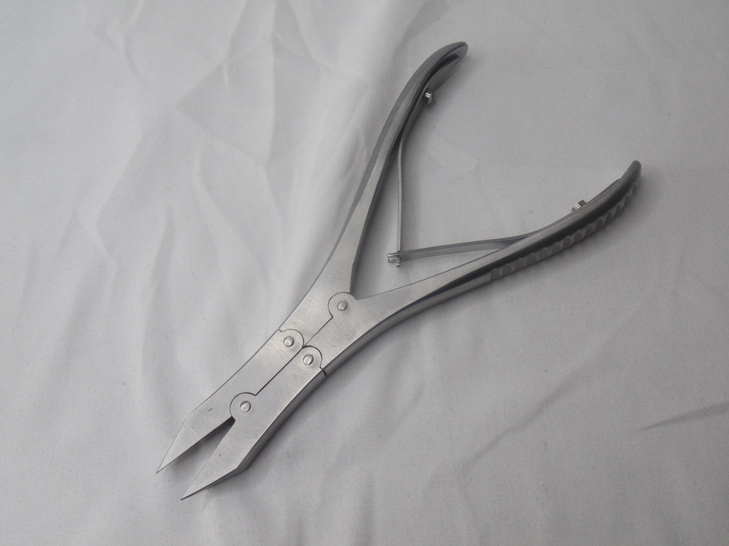 Double Action Cutter 6"