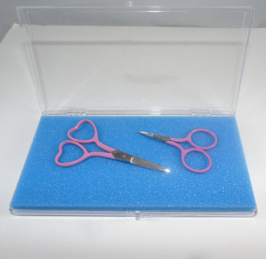 Scissor set of 2. Breast cancer theme