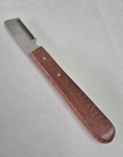 Pet Stripping Knife Right Handed (Medium)