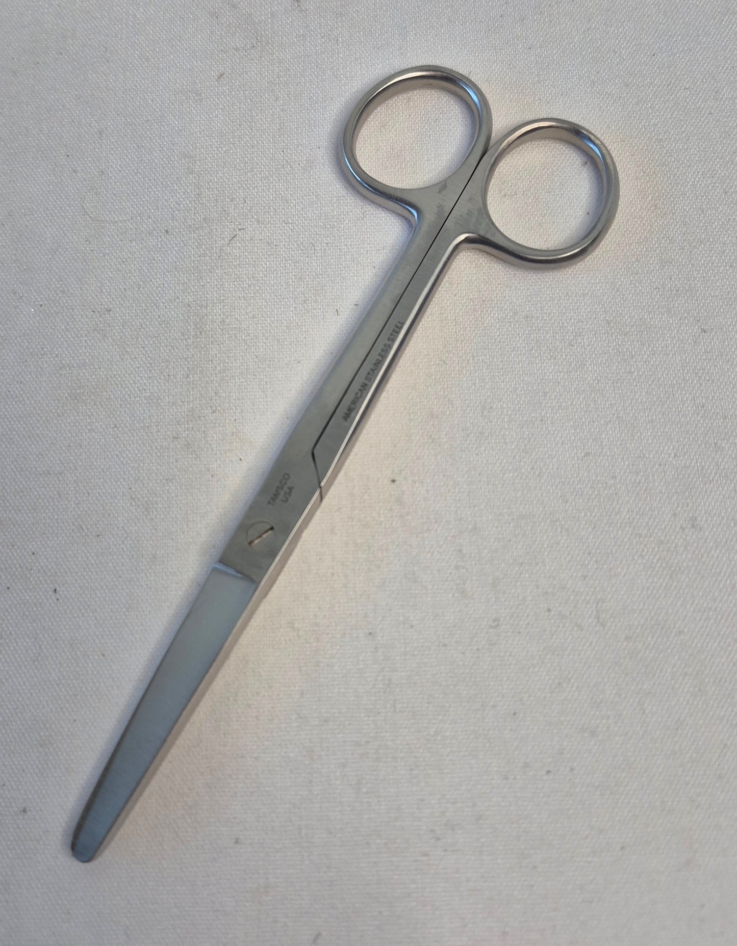 Surgical scissors Blunt/Blunt Straight 5.5"