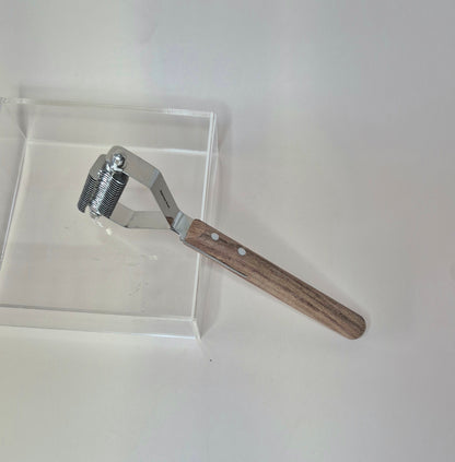 Dematting Comb wooden handle (8 variations)