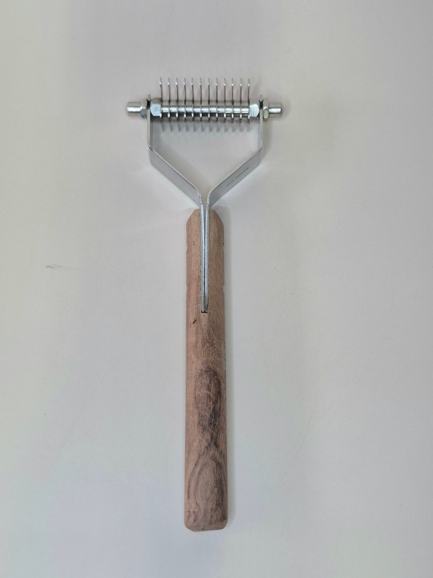 Dematting Comb wooden handle (8 variations)