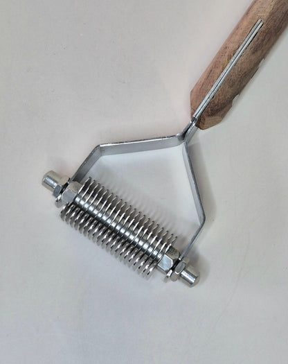 Dematting Comb wooden handle (8 variations)