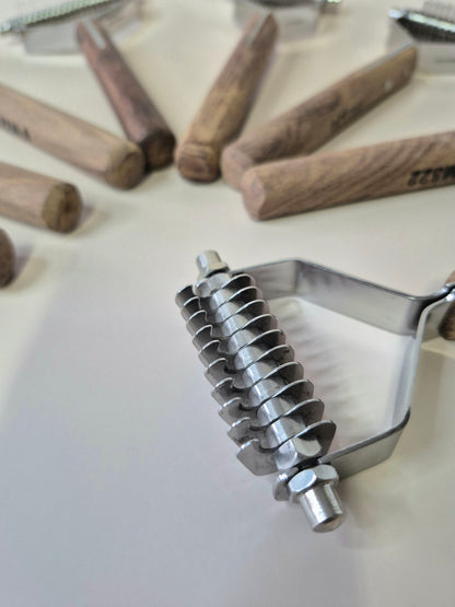 Dematting Comb wooden handle (8 variations)