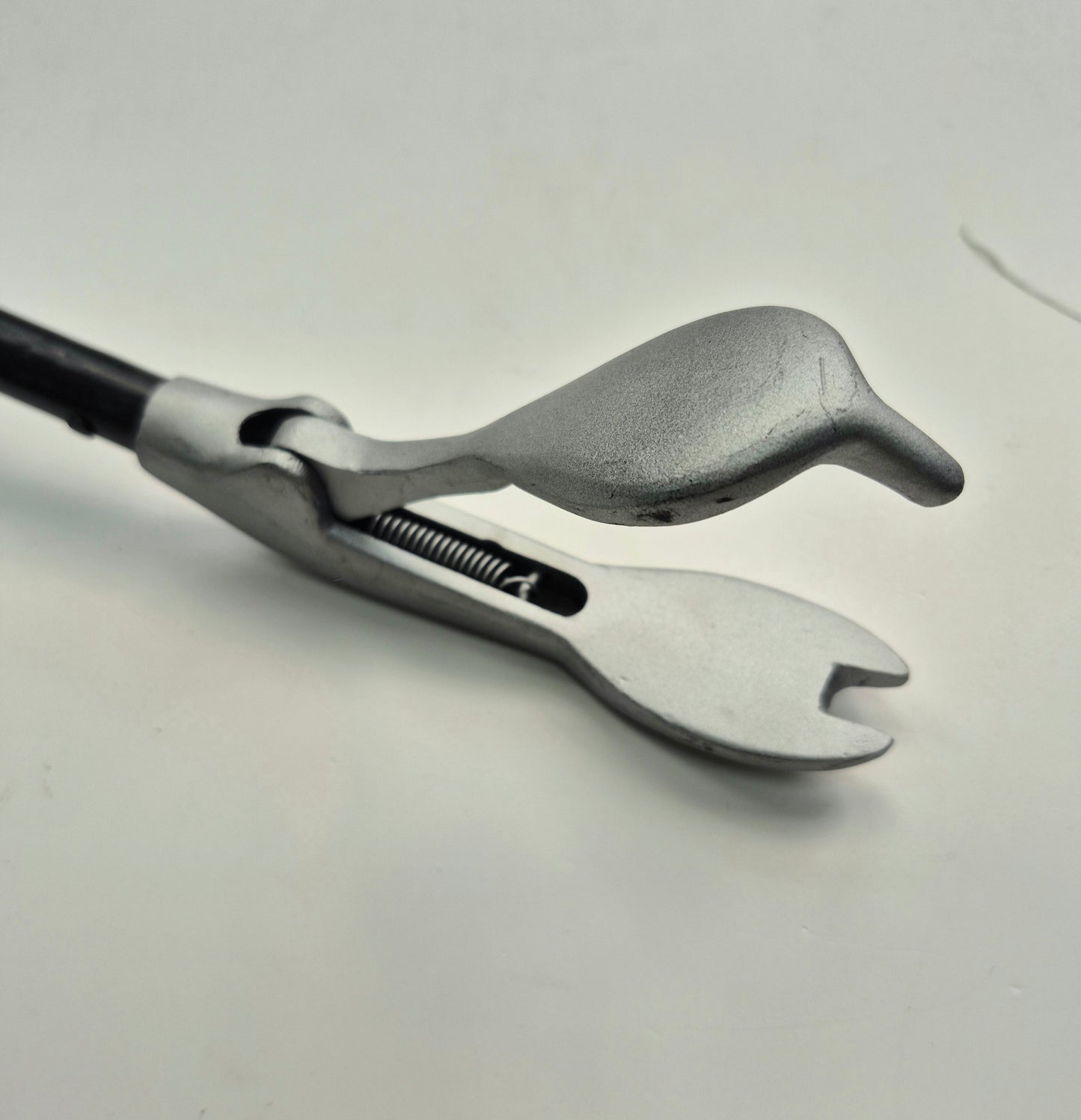 Reptile grabbing tool, cobra style (2 sizes available)