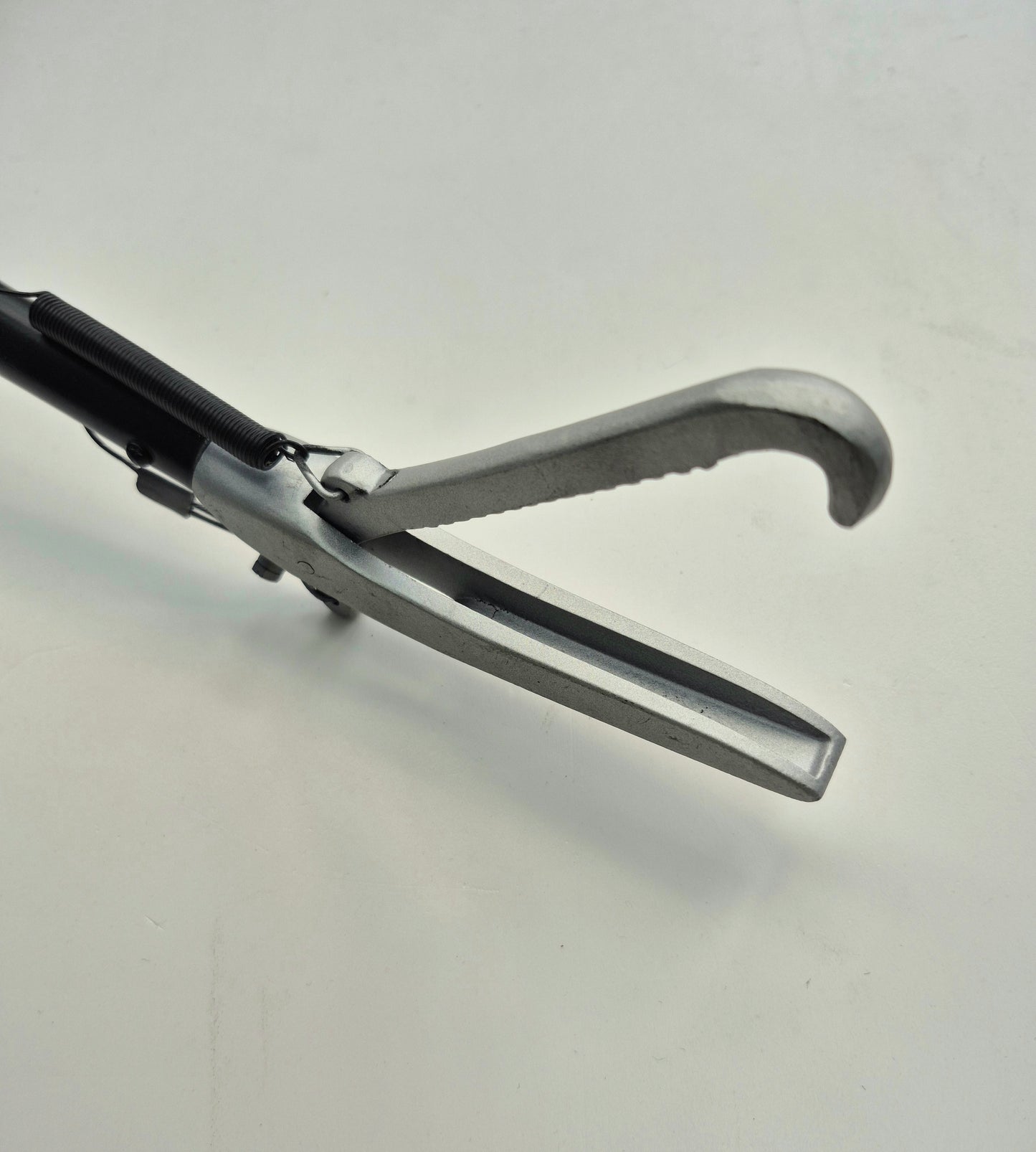 Reptile grabbing tool, catcher style (2 sizes available)
