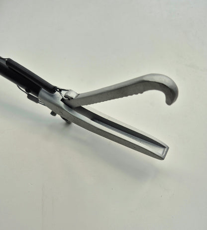 Reptile grabbing tool, catcher style (2 sizes available)