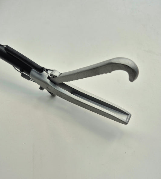 Reptile grabbing tool, catcher style (2 sizes available)