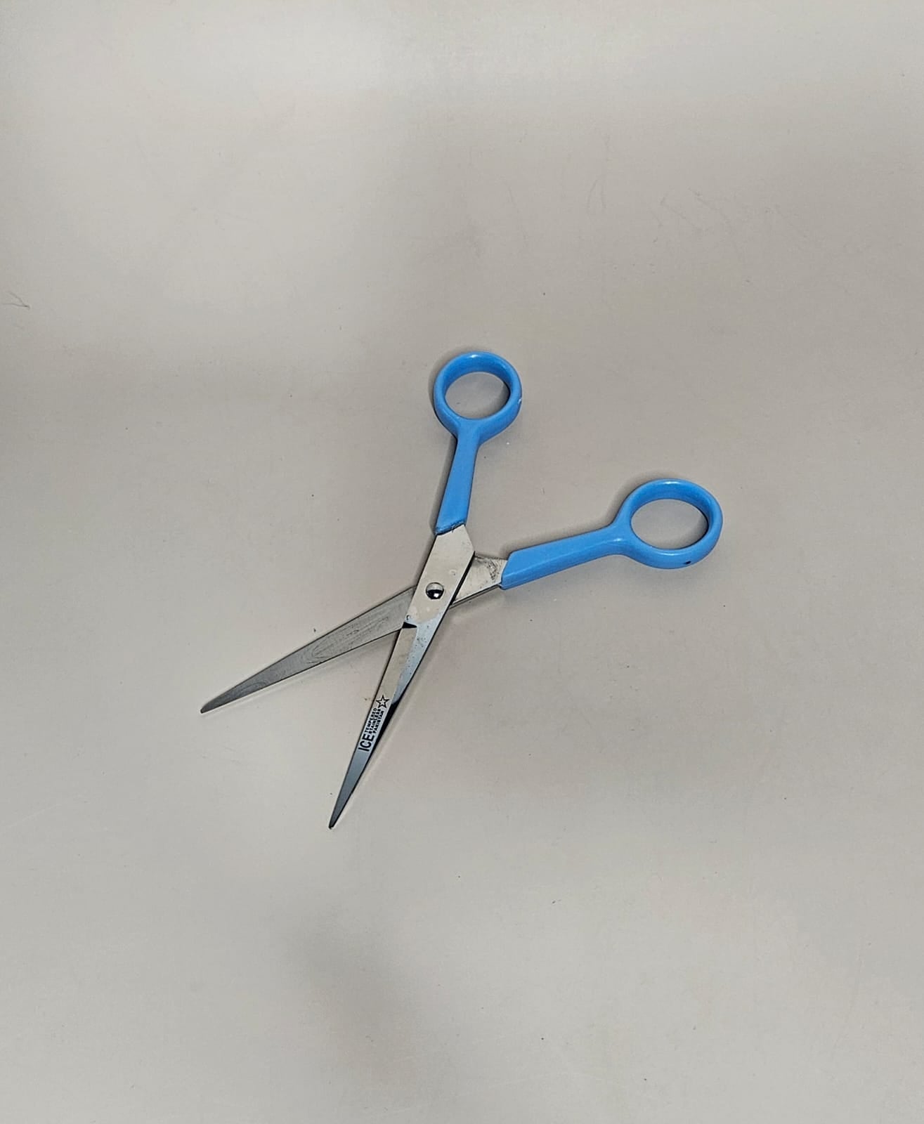 School scissors 5" medium point (middle school)
