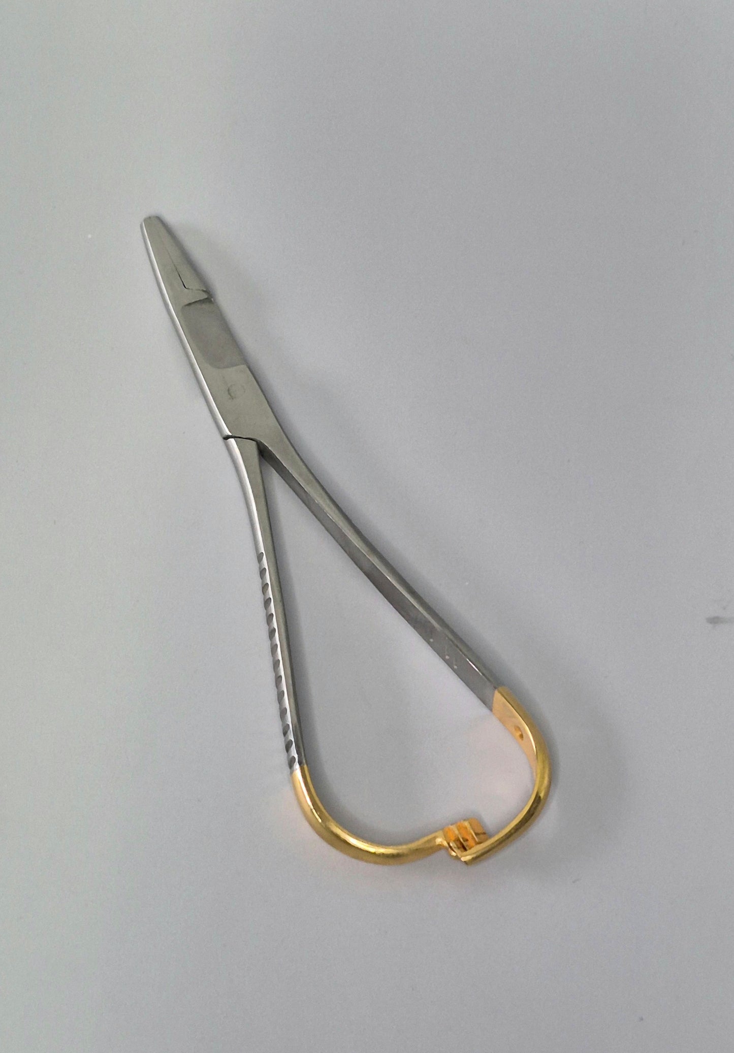 Matheiu Olsen Needle Holder (Clamp with scissors) 5.5"