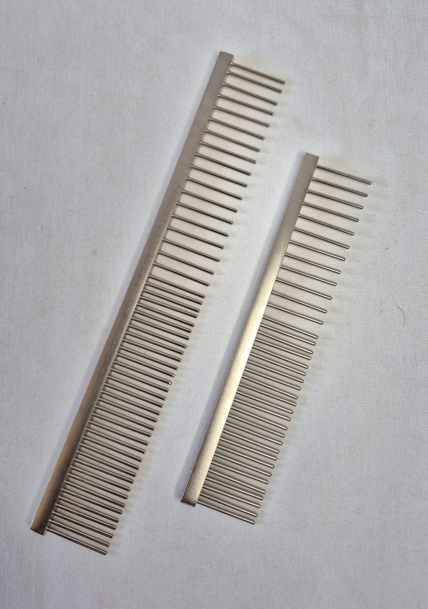 Set of 2 stainless steel pet combs