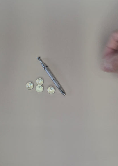 4 Prong Grabbing Tool