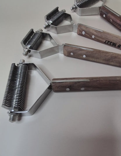 Dematting Comb wooden handle (8 variations)