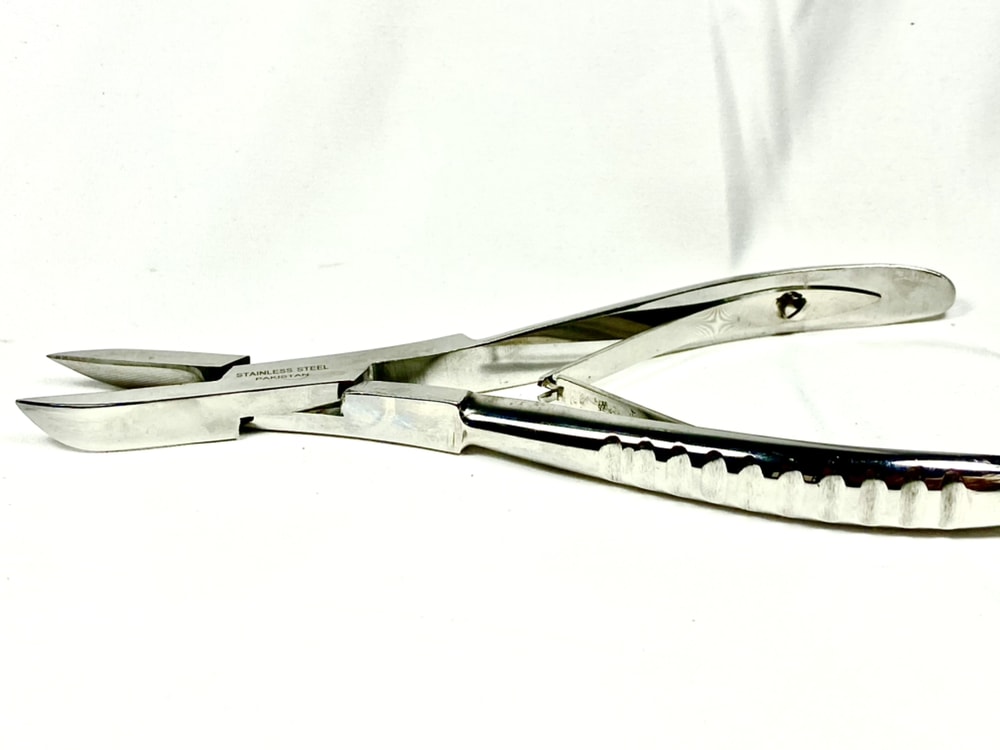 8”  coral cutting forceps straight (bone cutter)